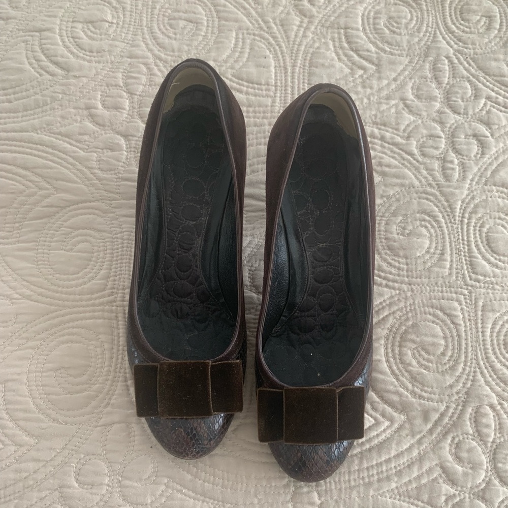Coach brown suede, leather, and velvet pumps
